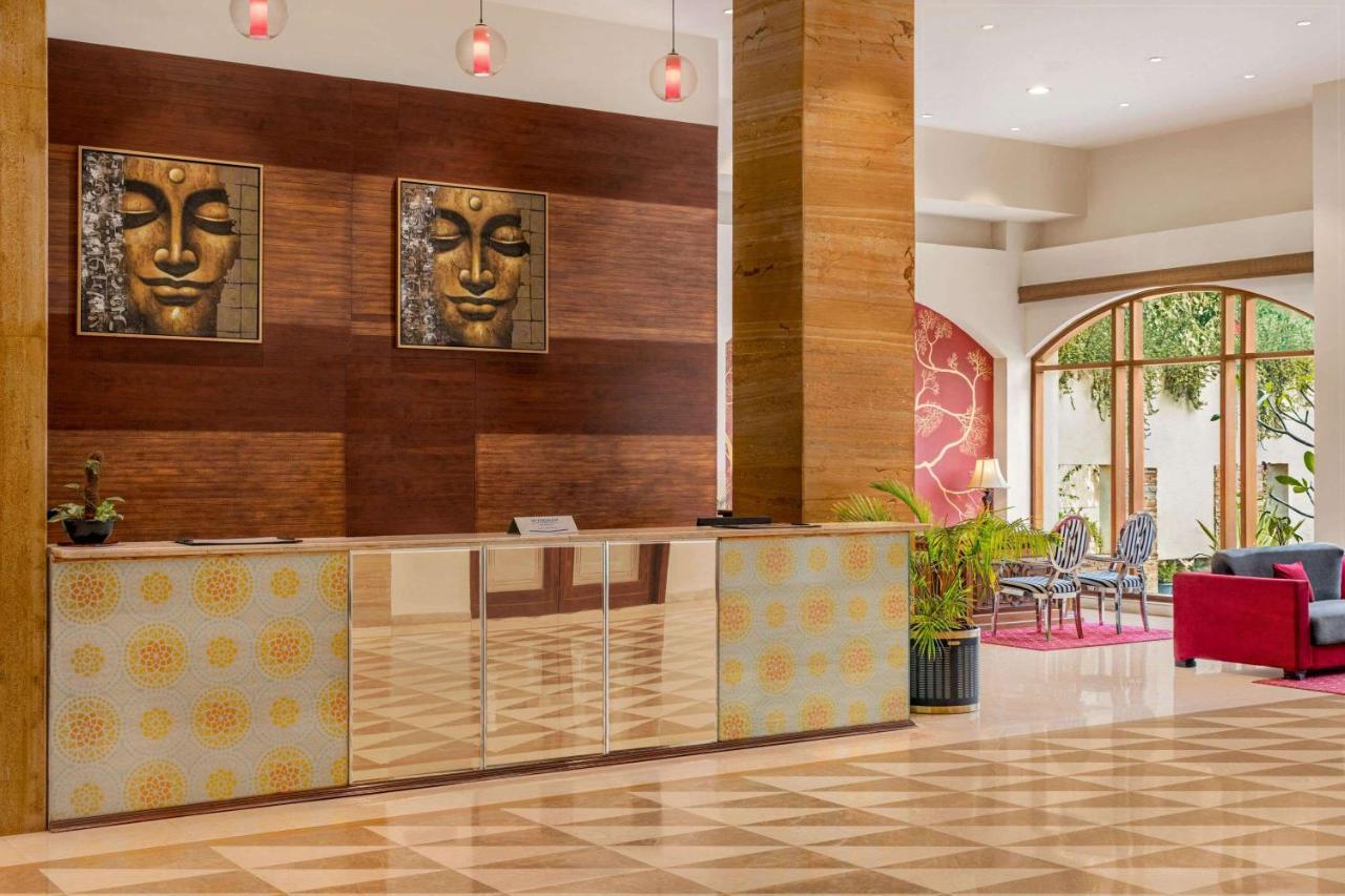 Hotel Ramada By Wyndham Jaipur Jaisinghpura Extérieur photo