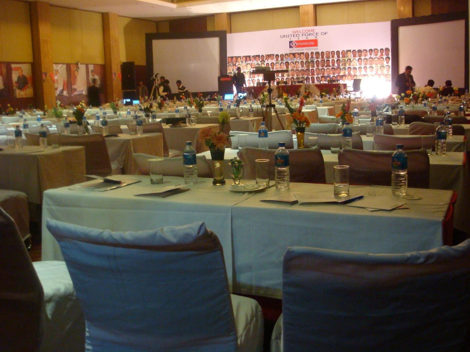 Hotel Ramada By Wyndham Jaipur Jaisinghpura Extérieur photo