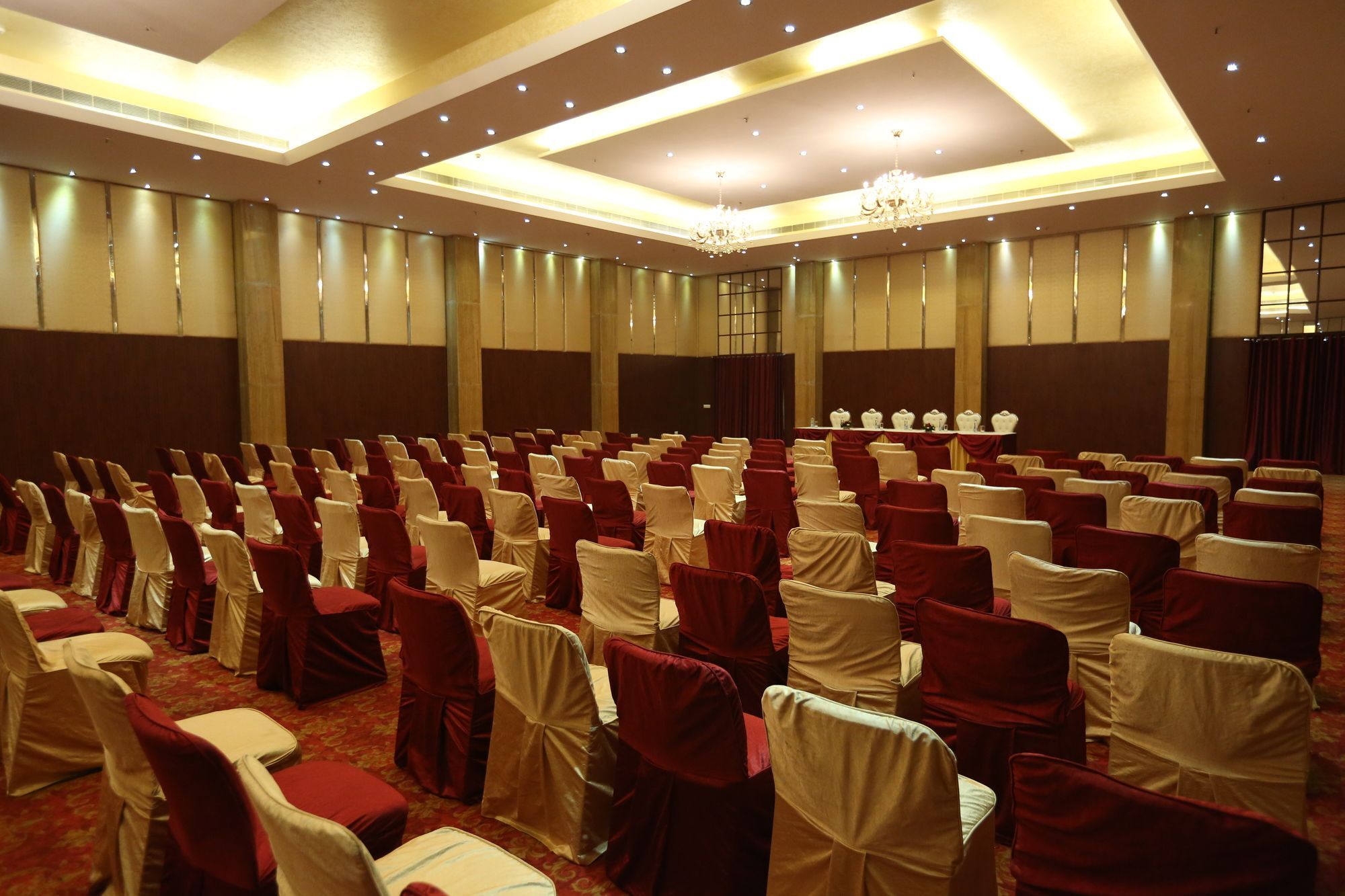 Hotel Ramada By Wyndham Jaipur Jaisinghpura Extérieur photo